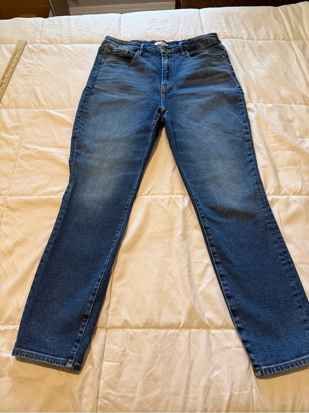 Good American Women's Dark Blue Straight Leg Jeans